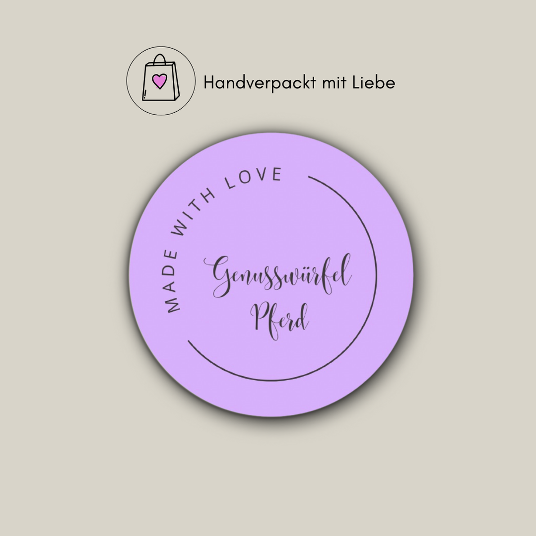Produktaufkleber für Hundekekse aus Pferdefleisch mit dem Hinweis handverpackt mit Liebe