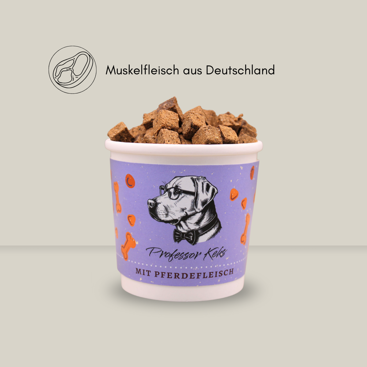 lila Pappbecher von Professor Keks gefüllt mit Hundekeksen aus Pferdefleisch und dem Hinweis Muskelfleisch aus Deutschland