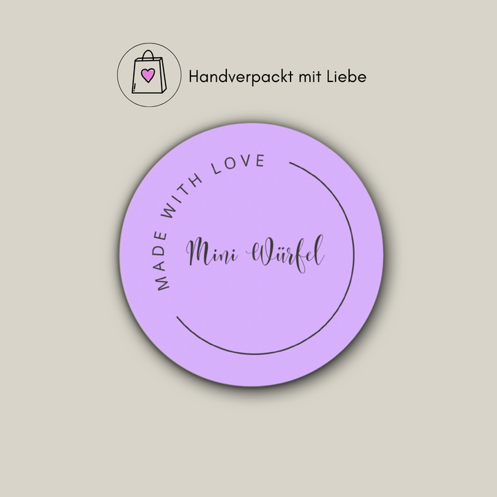 Produktaufkleber für Hundekekse aus Pferdefleisch mit dem Hinweis handverpackt mit Liebe