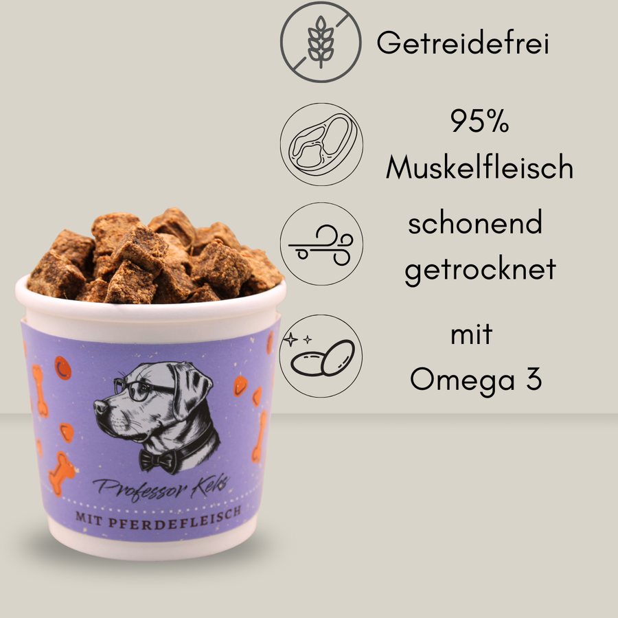 lila Pappbecher von Professor Keks gefüllt mit Hundekeksen aus Pferd und den Hinweisen Getreidefrei, 95% Muskelfleisch, schonend getrocknet und mit Omega 3