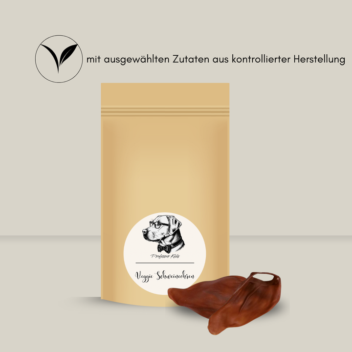 Standbodenbeutel aus Papier gefüllt mit veganen Schweineohren für Hunde und dem Hinweis "mit ausgewählten Zutaten"